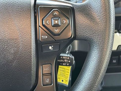 Used 2022 Toyota Tacoma SR w/ SR Convenience Package image 22