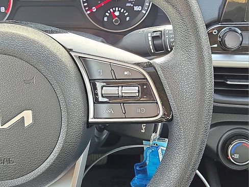 Used 2024 Kia Forte LXS image 19