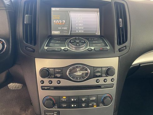 Used 2011 INFINITI G37 x Sedan AWD/4WD image 21