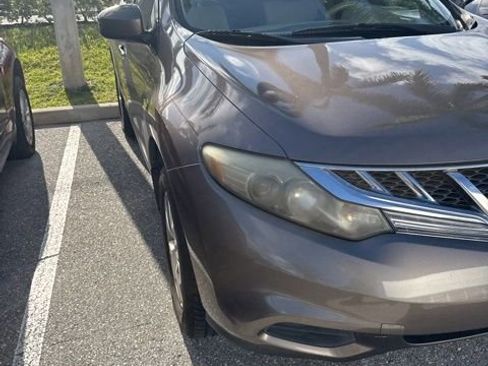 Used 2012 Nissan Murano S image 3