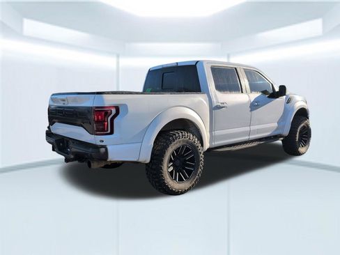 Used 2018 Ford F150 Raptor w/ Equipment Group 802A Luxury image 4