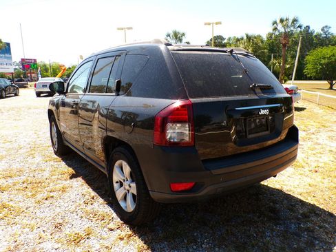 Used 2016 Jeep Compass Sport w/ Power Value Group FWD image 3