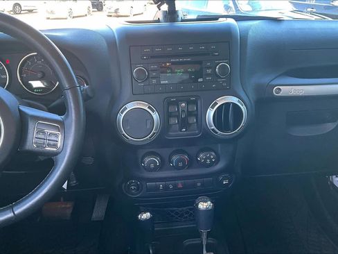 Certified 2018 Jeep Wrangler Unlimited Sahara image 7