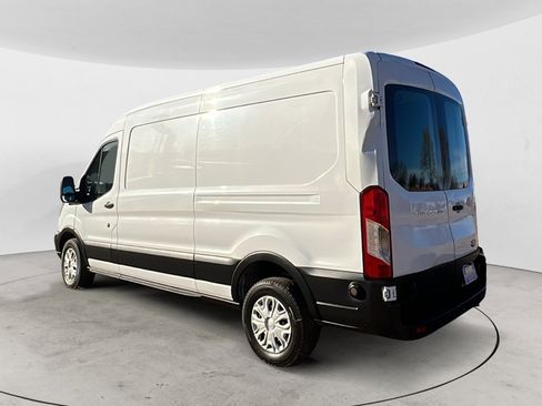 Used 2019 Ford Transit 250 148 Medium Roof RWD image 4