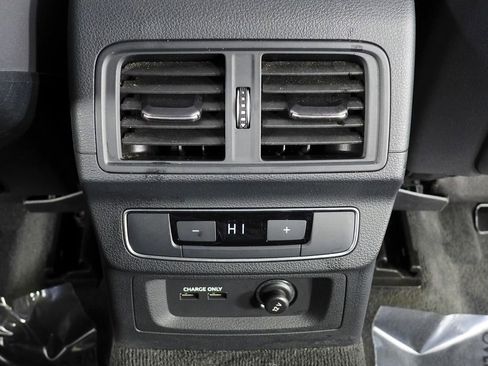 Used 2023 Audi Q5 2.0T Premium w/ Convenience Package image 24