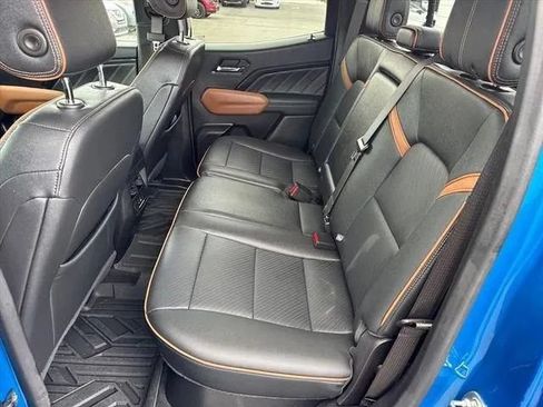 Used 2024 GMC Canyon AT4 w/ AT4 Premium Package AWD/4WD image 16
