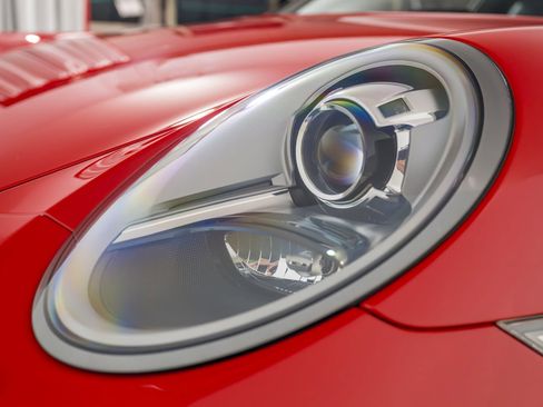 Used 2018 Porsche 911 GT3 w/ Sport Chrono Package image 38