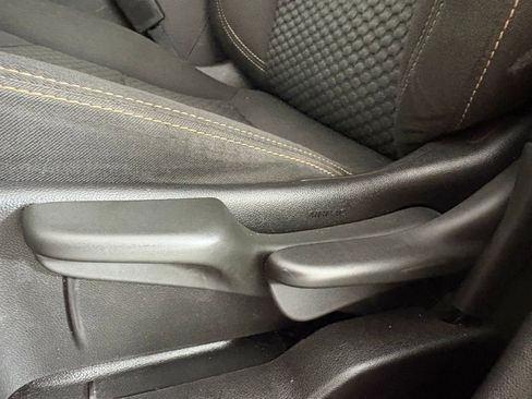 Used 2018 GMC Terrain SLE FWD image 14