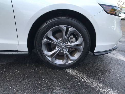 Certified 2024 Honda Accord EX image 5