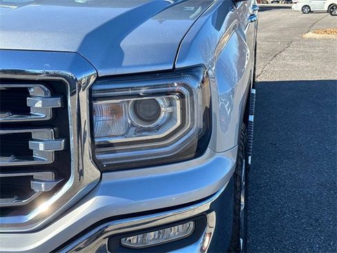 Used 2017 GMC Sierra 1500 SLT w/ SLT Premium Package image 10