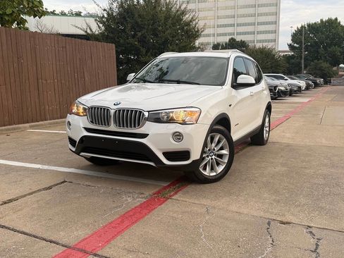 Used 2017 BMW X3 sDrive28i image 2