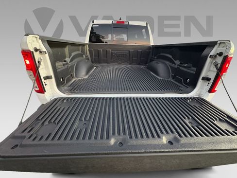 Used 2022 RAM 1500 Big Horn image 24