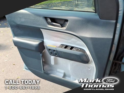 Used 2022 Ford Maverick XLT w/ XLT Luxury Package FWD image 11