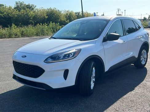 Certified 2022 Ford Escape SE w/ Cold Weather Package image 7