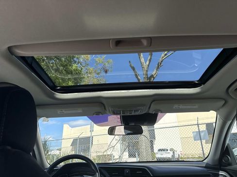 Used 2019 Honda Civic EX image 18