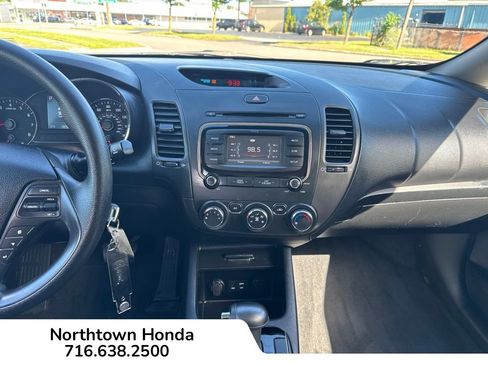Used 2017 Kia Forte LX w/ LX Popular Package FWD image 21