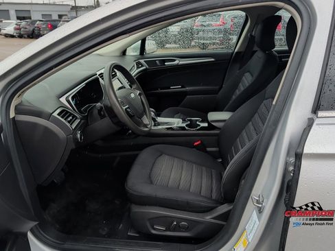 Used 2016 Ford Fusion SE FWD image 14