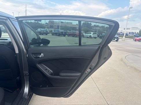 Used 2016 Kia Forte LX FWD image 24