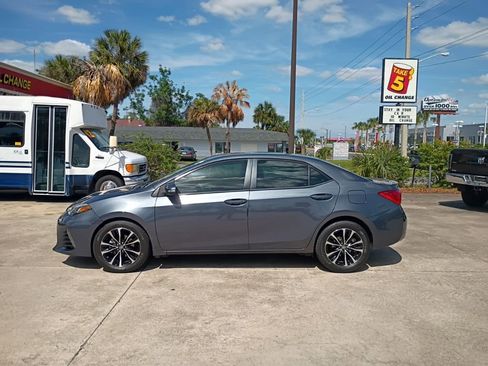 Used 2019 Toyota Corolla SE image 13