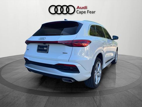 Certified 2025 Audi Q5 Premium w/ Premium Plus AWD/4WD image 5