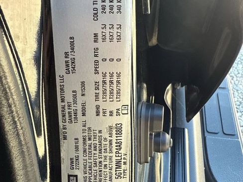 Used 2010 HUMMER H3 Alpha image 38