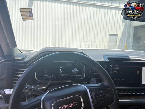 Used 2024 GMC Sierra 1500 Elevation w/ Elevation Premium Package AWD/4WD image 12