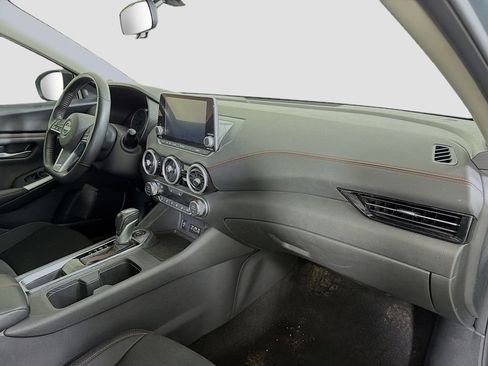 Used 2024 Nissan Sentra SR FWD image 31