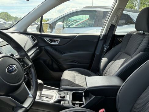 Used 2021 Subaru Forester Premium AWD/4WD image 8