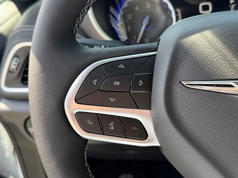 New 2026 Chrysler Pacifica Select FWD image 19