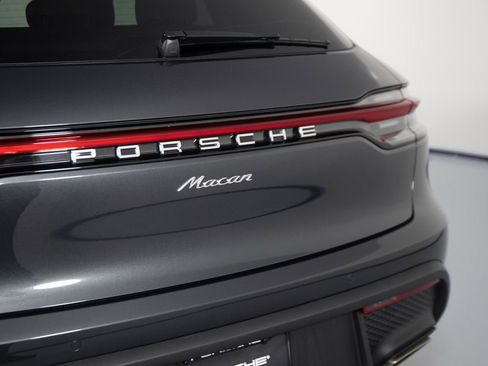 New 2026 Porsche Macan image 38