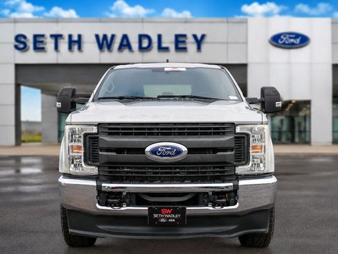 Used 2018 Ford F250 XLT w/ XLT Value Package AWD/4WD image 2