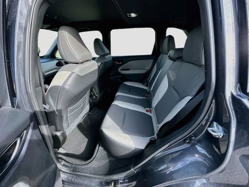 Used 2025 Subaru Forester Limited AWD/4WD image 22
