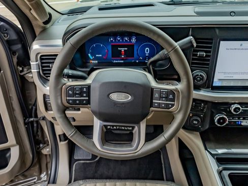Used 2026 Ford F450 Platinum w/ Platinum Plus Package AWD/4WD image 19