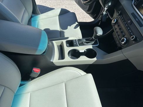 Used 2022 Kia Sportage Nightfall Edition AWD/4WD image 36