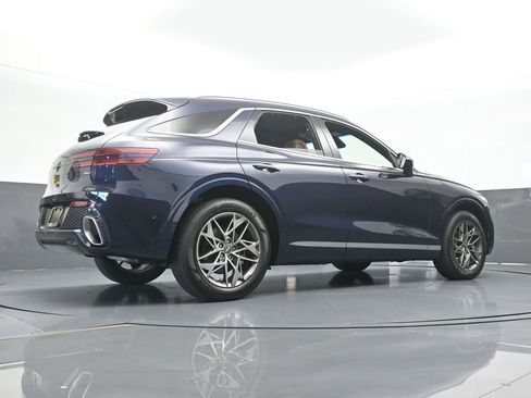 Used 2022 Genesis GV70 2.5T w/ Advanced Package image 63