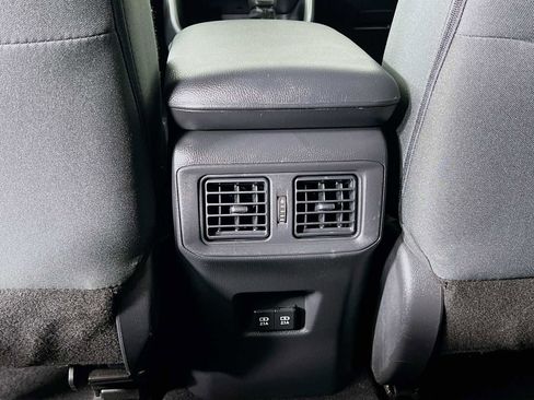 Used 2021 Toyota RAV4 XLE w/ Convenience Package AWD/4WD image 26