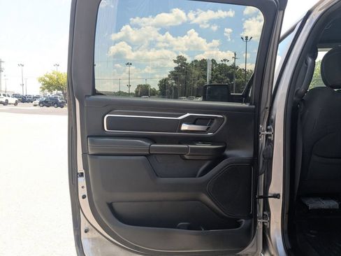 Used 2025 RAM 1500 Big Horn AWD/4WD image 24