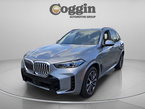 New 2026 BMW X5 xDrive50e w/ Executive Package image 1