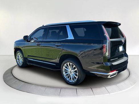 Certified 2023 Cadillac Escalade Premium Luxury AWD/4WD image 4