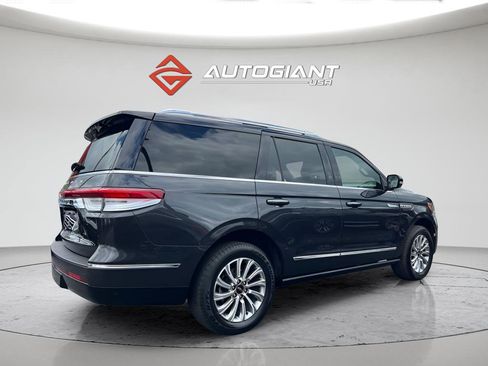 Used 2023 Lincoln Navigator 4WD image 10