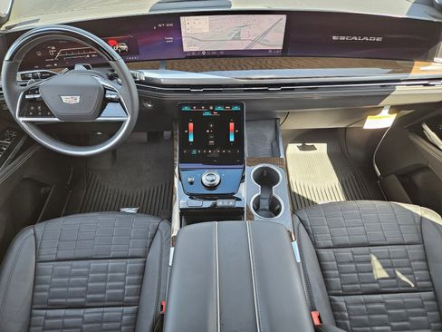 New 2026 Cadillac Escalade Platinum Sport w/ LPO, ONYX Package AWD/4WD image 19