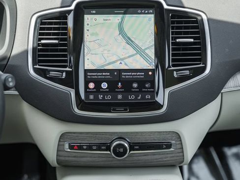 Certified 2024 Volvo XC90 B6 Plus w/ Protection Package Premier AWD/4WD image 23