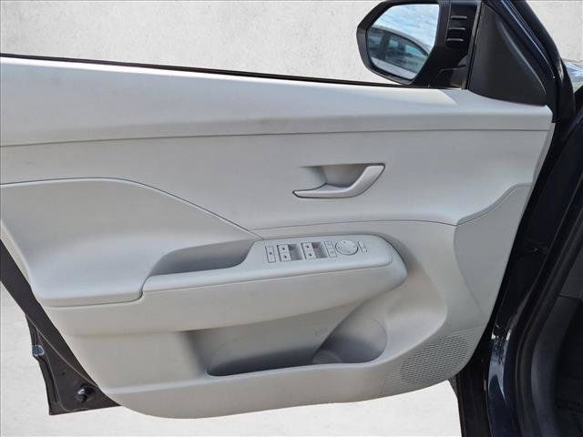 Used 2026 Hyundai Kona SEL Sport FWD image 10