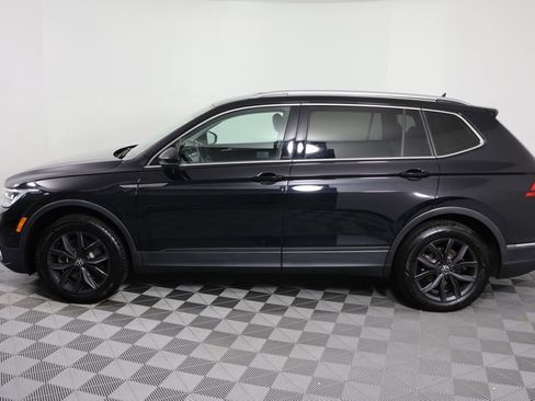 Used 2024 Volkswagen Tiguan SE AWD/4WD image 5