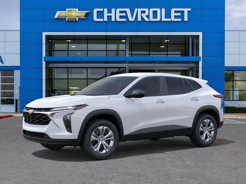 New 2026 Chevrolet Trax LS FWD image 2