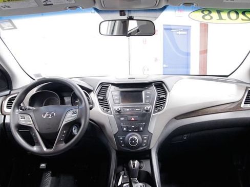 Used 2018 Hyundai Santa Fe Sport image 14