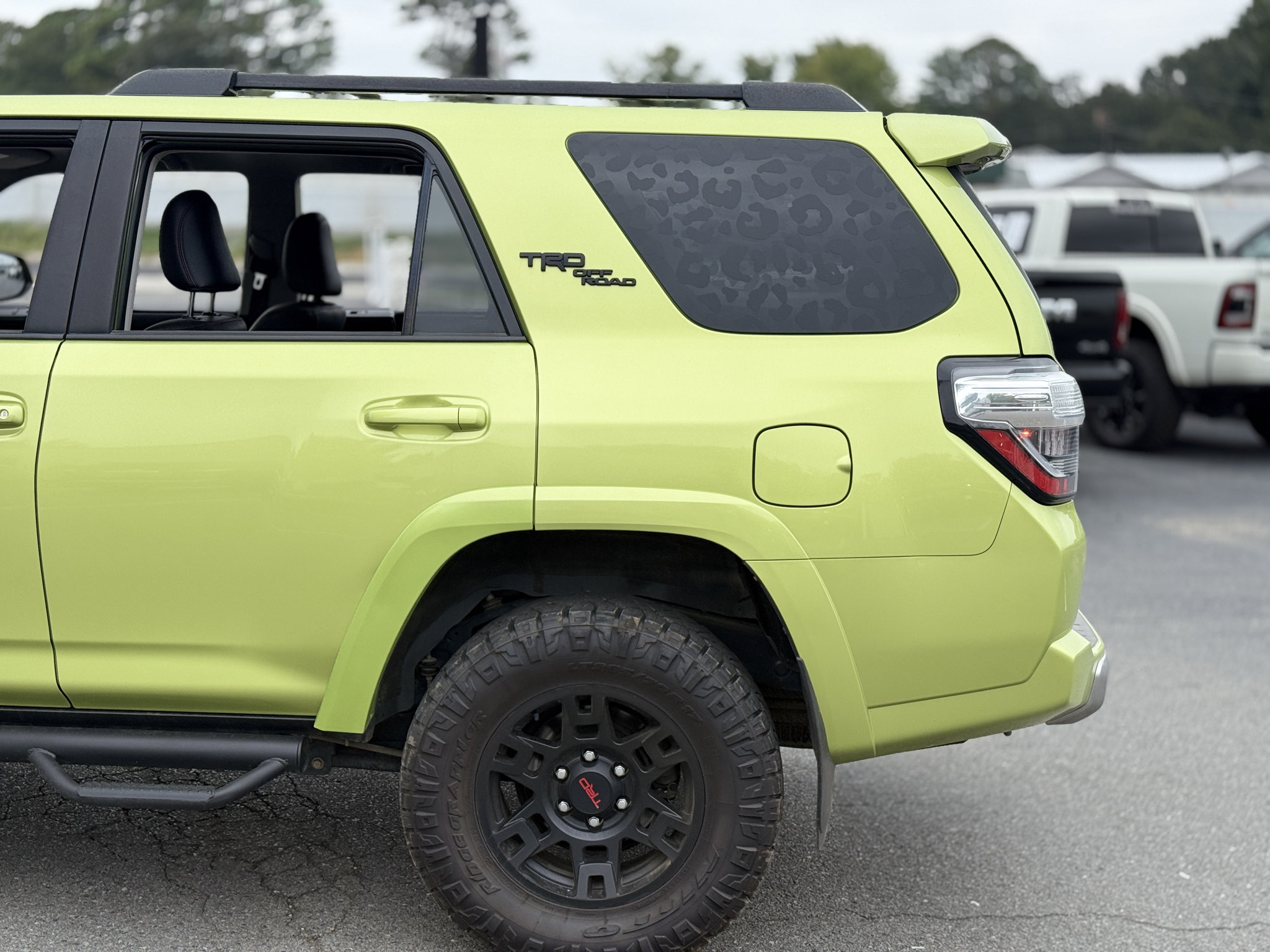 Used 2023 Toyota 4Runner TRD Off-Road Premium AWD/4WD image 7