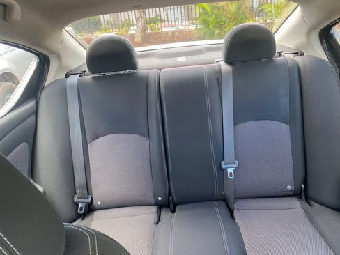 Used 2015 Nissan Versa SV FWD image 18