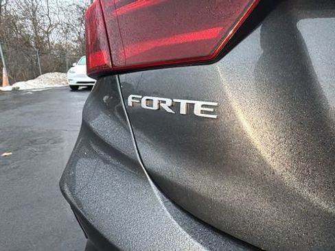 Used 2024 Kia Forte LXS image 36