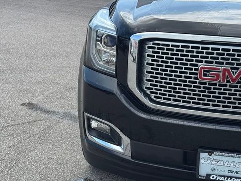 Used 2017 GMC Yukon SLT w/ Open Road Package image 6